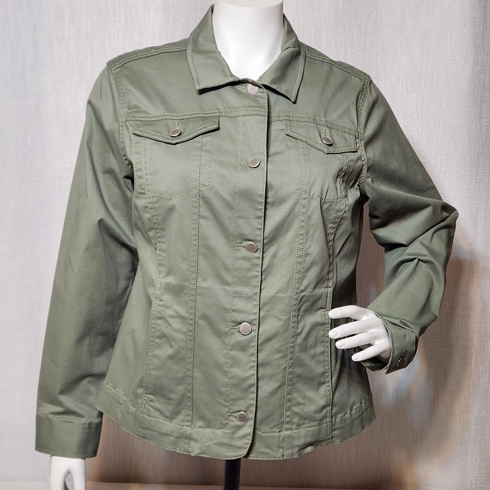 Croft And Barrow Button Down Jacket Green